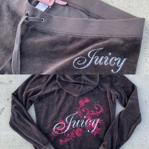 ‼️SOLD‼️Juicy Couture Velour Track Suit!